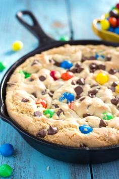 Skillet Pizza Cookie with M&Ms (Pizookie)