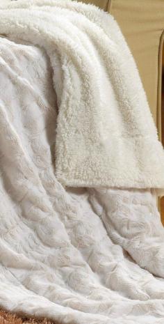 
                    
                        Amazon.com - Tache White Ivory Super Soft Warm Polar Faux Fur with Sherpa Throw Blanket 50"x60" -
                    
                