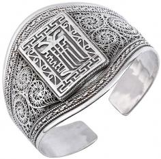 Sterling Silver Kalachakra Mantra with Intricate Filigree Cuff Bracelet

Kalachakra is the time circle, whose mantra when recited provides a line between the practitioner and the divine to whom they are chanting. This sterling silver Kalachakra bracelet is a major association in Buddhism, carved with extreme aesthetics and spiritual values.

Visit Bracelet: https://www.exoticindiaart.com/product/jewelry/kalachakra-mantra-with-intricate-filigree-cuff-bracelet-adjustable-size-LCG16/

Bracelets: https://www.exoticindiaart.com/jewelry/sterlingsilver/bracelet/

Silver Sterling: https://www.exoticindiaart.com/jewelry/sterlingsilver/

Jewelry: https://www.exoticindiaart.com/jewelry/

#jewelry #silversterling #bracelet #buddhistjewelry #kalachakramantra #cuffbracelet