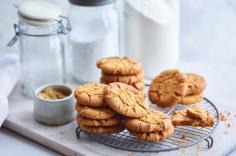 Bite Size are the go-to biscuit supplier and cookie supplier for cafes, pubs, clubs and hotels. Delicious treats to compliment any coffee or beverage. Show your customers you go above and beyond by adding a bite-sized treat. To read more click here: https://www.bitesizegroup.com/coffee-treats-2/
