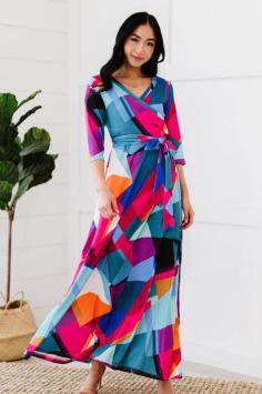 Shapeshifter Geometric Maxi Dress

This retro geometric print dress is bold and colorful and makes a statement! You'll love the jersey knit stretchy material. Pair it with some heels since it's so long, and add a neutral bag. Get 10% off your first order. Shop now.

https://www.pleasantlot.com/products/shapeshifter-geometric-maxi-dress

$50.00 USD

