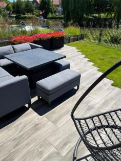 Royale Stones offers endless options of garden paving slabs and patio slabs for your garden and home which are of premium quality and highly durable.. Garden Paving slabs can be most recommended for long-lasting & durable garden patios and paths. 