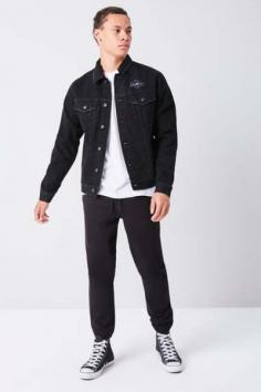Men's Denim Jackets Online | Buy Latest Styles & Trends At Forever 21 UAE

Buy the latest men's denim jackets online in the UAE from Forever 21. Shop from a wide range of styles and trends from jackets collection and find the perfect denim jacket for any occasion. 