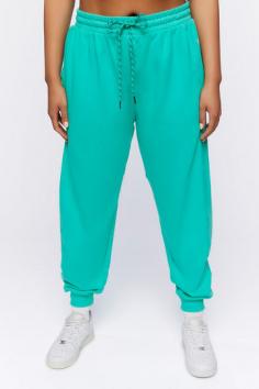 Women's Plus Size Joggers Online | Stay ahead of the fashion curve with the latest styles and trends available for purchase at Forever 21 UAE.
Searching for the perfect jogger? Visit Forever 21's online store in the UAE for the latest plus size jogger looks. Browse there collection of styles and trends to find the ideal fit for any occasion. Explore now and step up your jogger game!