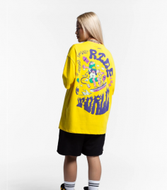 Yellow Oversized T-shirt for women

Nooob Lifestyle offers a vibrant collection of women's yellow oversized t-shirts that blend comfort and style. Elevate your casual wardrobe with our trendy designs, perfect for expressing individuality and embracing a relaxed yet chic fashion statement.
https://nooob.co/products/streetstyle-oversized-t-shirt-1