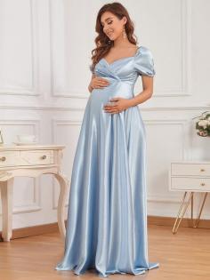 Shop maternity gowns & dresses for photoshoots in India to make your pregnancy moments memorable. Affordable baby shower gowns in different sizes, shapes & patterns.