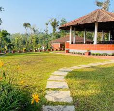 Cheap homestay in mudigere is equipped with all the modern amenities and facilities, accordingly designed rooms, big swimming pool, local delicacies that are prepared with regional spices flavours. Visitors can do various activities like plantation walks, bird watching, rope activities, indoor as well as outdoor games. Choose the best homestay for this vacation and enjoy the mesmerizing views over here.