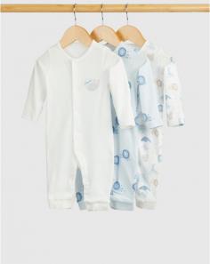 Baby Spring Clothes: Buy a new range of baby summer clothes online at the Mothercare India online store. Get an amazing collection of kids spring clothes online at the best price here at the website 