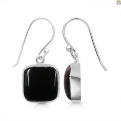 Black Onyx Earring: A Beautiful Gemstone

Onyx, the gem's beauty, is a form of chalcedony that occurs naturally with banded parallel layers. Pliny the Elder first recorded it in 77 A.D. and called it after the Greek term for "claw" or "fingernail" owing to its likeness. Some of the intriguing black onyx jewelry has attractive chunks of black onyx, providing the wearer with a fascinating look.