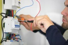 Avoid the potential pitfalls of shoddy electrical work by hiring us. We offer a complete guarantee of a safe and legally sound process. Our electrician in Katoomba adheres to the latest, up-to-date industry regulations. We offer around-the-clock coverage to ensure you are always safe. Therefore, you need not worry if you encounter an emergency at night. 