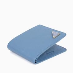 Looking for the best leather wallets for men? You are in the right place. An elegant leather wallet is an essential item for any man. At Cavallo Collections, we offer a wide range of wallets to suit the needs of every gentleman. You are likely to find a wallet to stash your cash, cards, and other important documents from bi-fold to tri-fold and passport wallets to key wallets. A leather wallet is a man's most essential and trusted accessory. We design and make all our men’s leather wallets from scratch. We have our own leather tannery and designing and making facilities. So you can be assured of our quality. 
