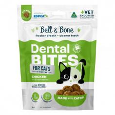 Bell & Bone’s Chicken & Blueberries Cat Dental Bites are perfect for maintaining the dental hygiene of cats from 6 months of age. These bites are vet-recommended, grain-free, low in fat, and contain 40% meat. They are made with chicken meat, which offers ample energy and essential amino acids, and blueberries, which provide antioxidants, fibre, and vitamins C and K for healthy immunity.